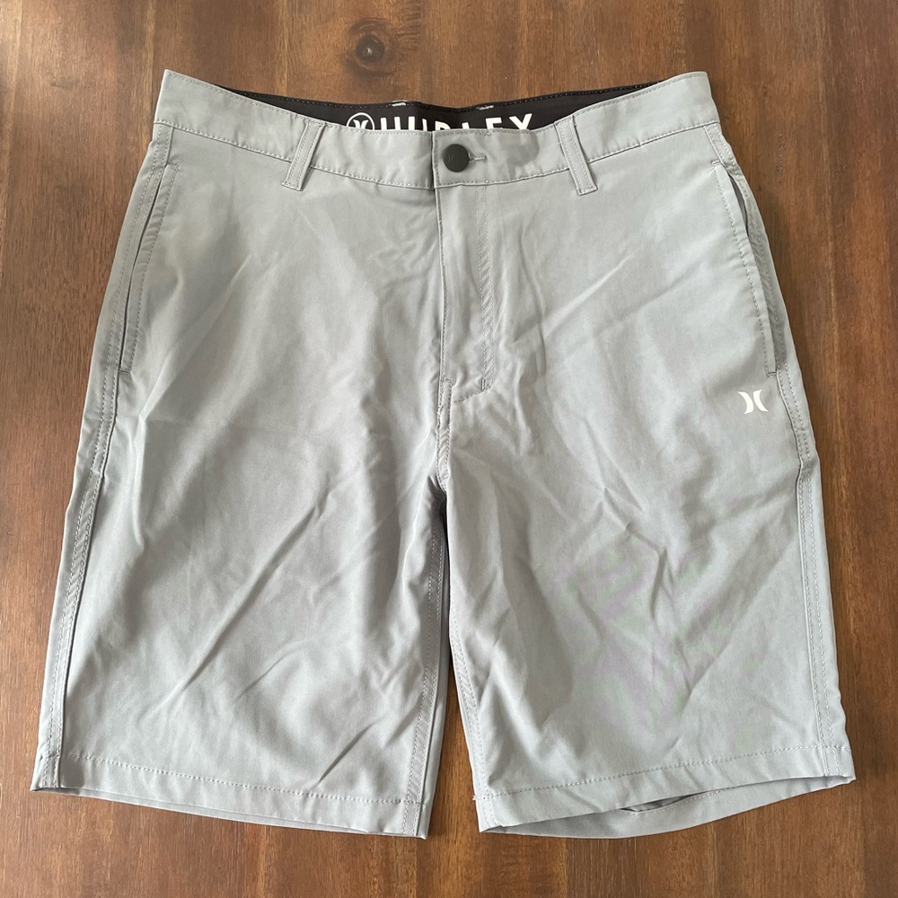 Hurley mens lightweight gray shorts waist 32 inseam 9